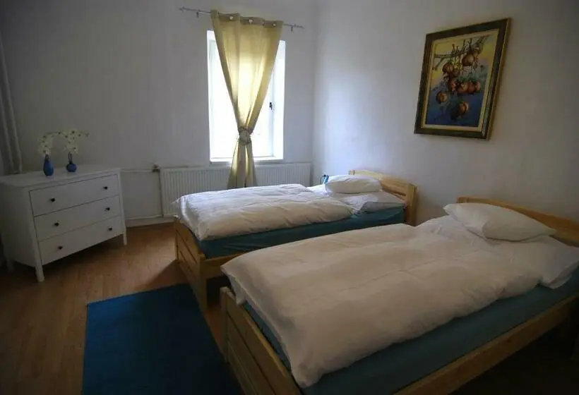 اتاق استاندارد, Fontana Pizzeria Pension