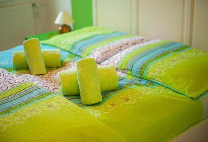 标准间, Fontana Pizzeria   Pension