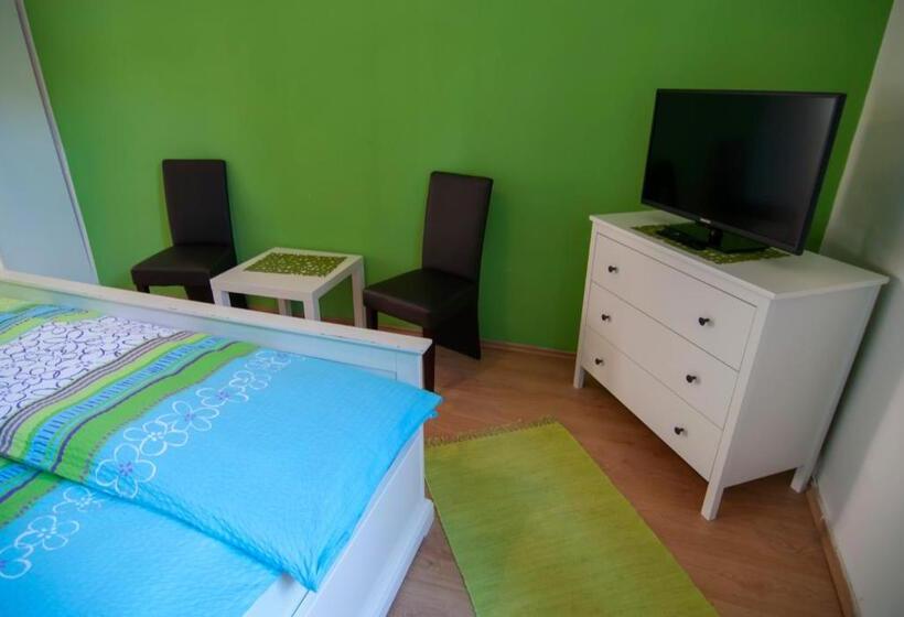 标准间, Fontana Pizzeria   Pension