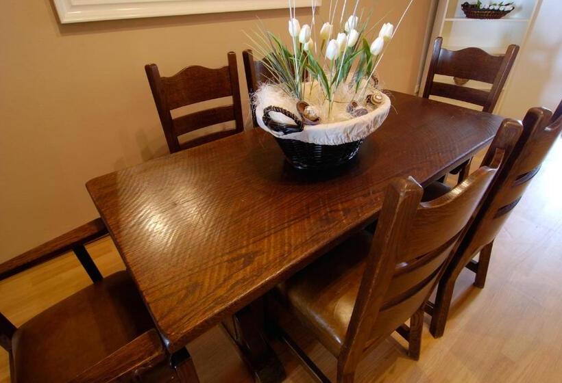 带共用浴室的标准房间, Fontana Pizzeria   Pension