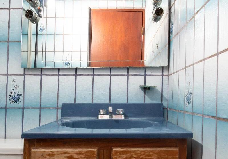 高级大房间, Don Luis