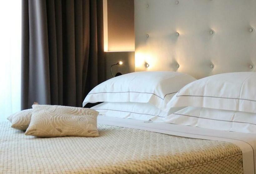 Номер Superior Боковой Вид на Море, Majestic Beach Hotel & Wellness
