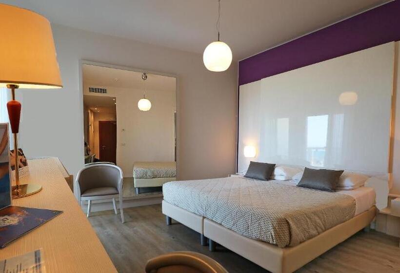 컴포트 룸 사이드 바다 뷰, Majestic Beach Hotel & Wellness