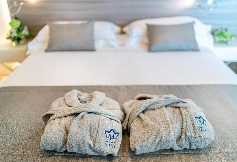 스탠다드 룸 바다 전망, Majestic Beach Hotel & Wellness