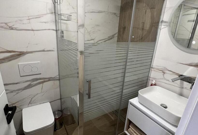 דירה בת חדר שינה 1 עם מרפסת, Pension Mikulov