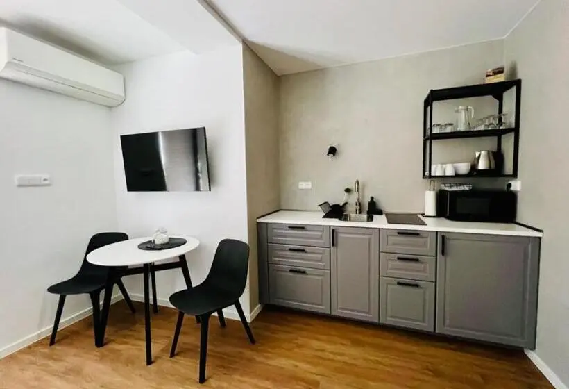 آپارتمان 1 خوابه با بالکن, Pension Mikulov