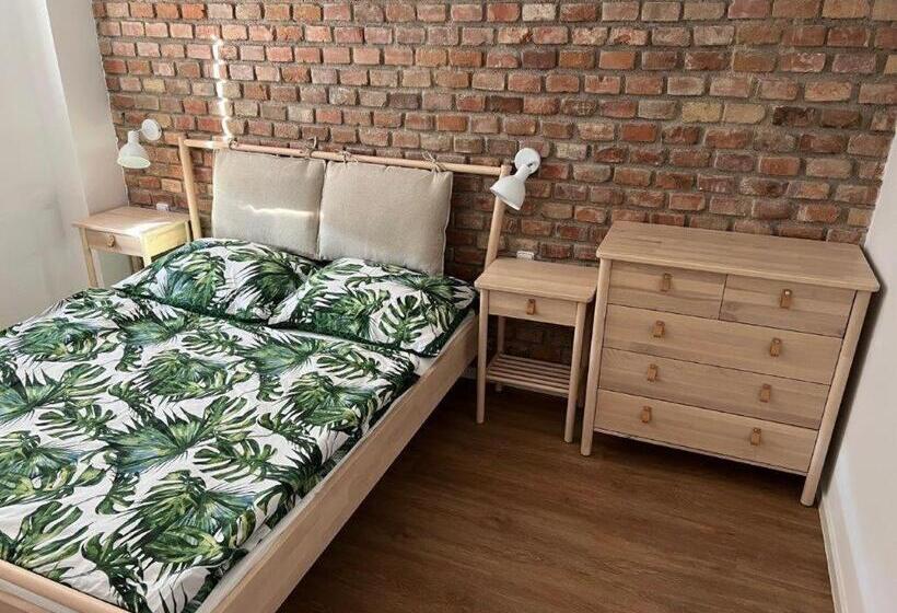 דירה בת חדר שינה 1 עם מרפסת, Pension Mikulov