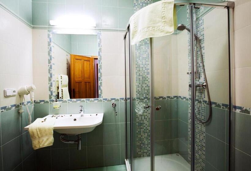 Номер Стандарт, Pension Rondel