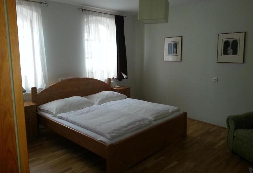 Апартаменты 3 Спальни, Pension Rondel