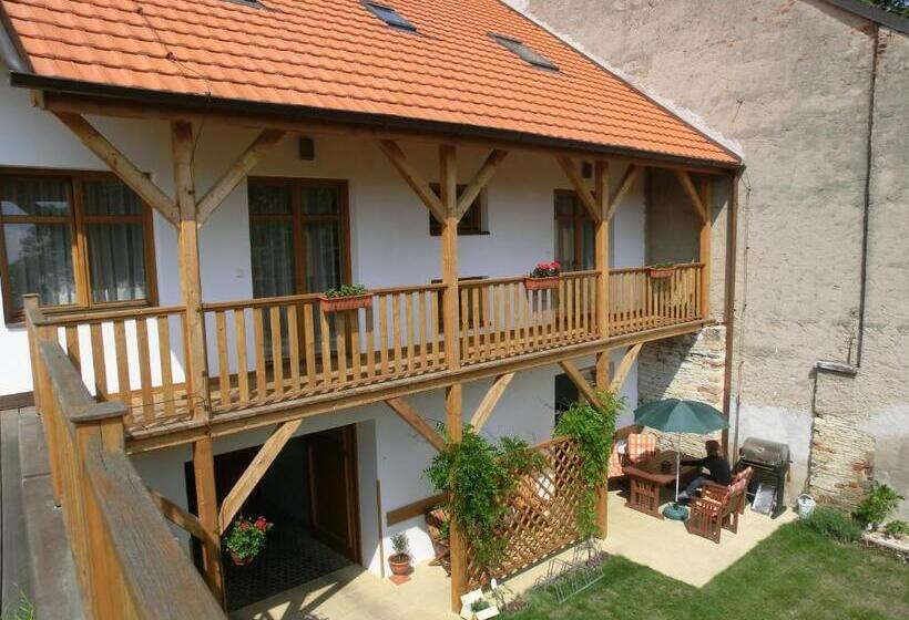 Апартаменты 3 Спальни, Pension Rondel