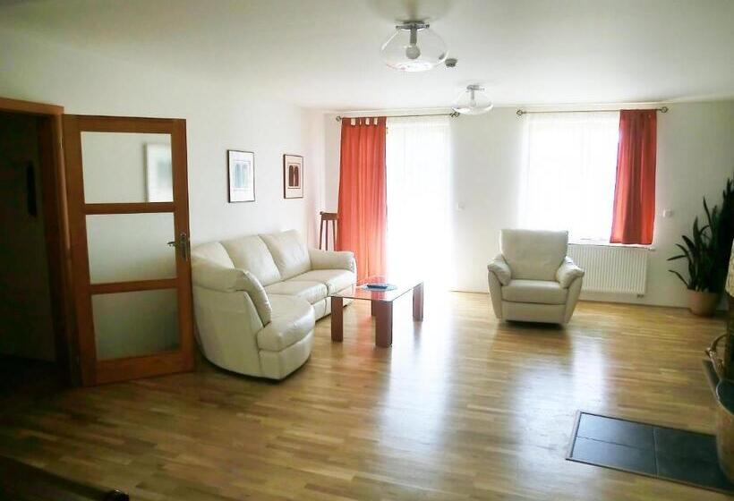 Апартаменты 3 Спальни, Pension Rondel