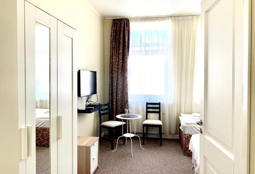 اتاق سوپریور, Spare Hotel And Bowling