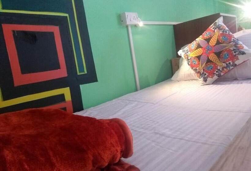 חדר סטנדרט, El Profesor Mcleodganj