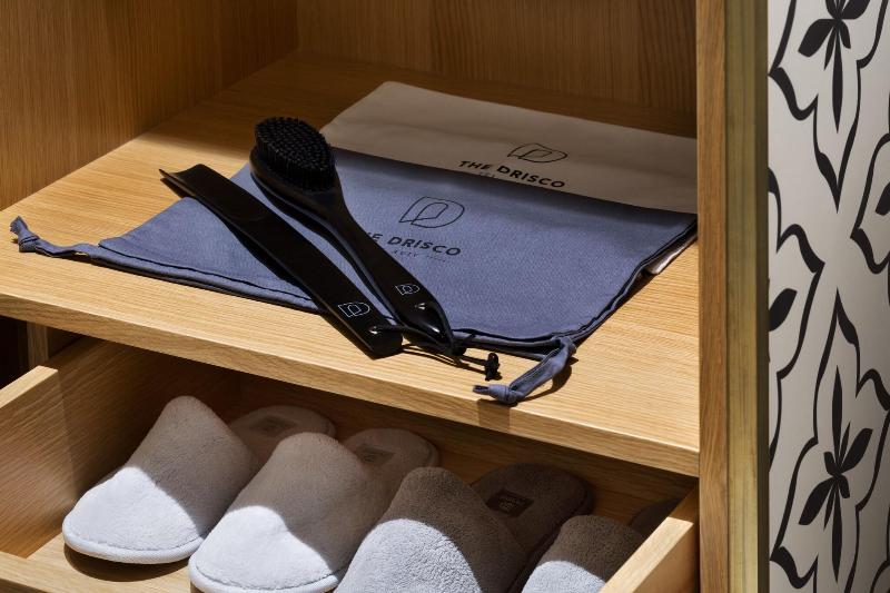 Standart Oda, Kawans Inn Lembongan