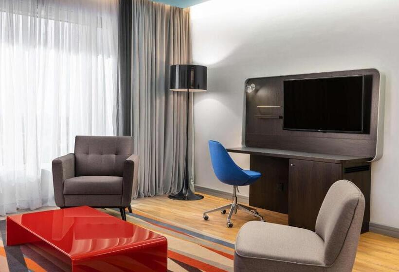 סוויטה, Park Inn By Radisson Jeddah Madinah Road