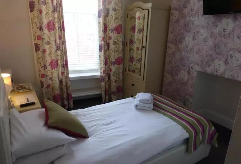 Standard Single Room, Harry S Hotel & Restaurant