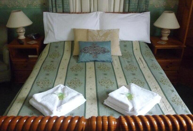 غرفة قياسية, Ashwood Grange