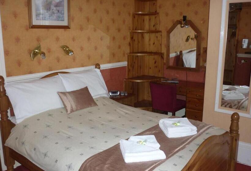 غرفة عائلية, Ashwood Grange