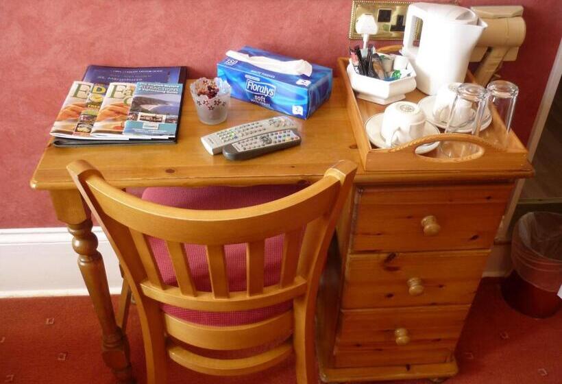 جناح عائلي, Ashwood Grange