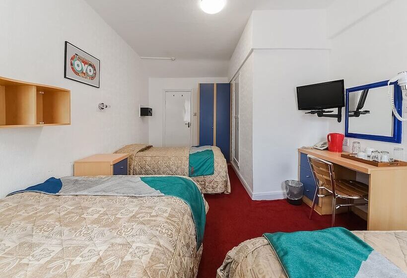 Трехместный Номер Deluxe, Boston Court