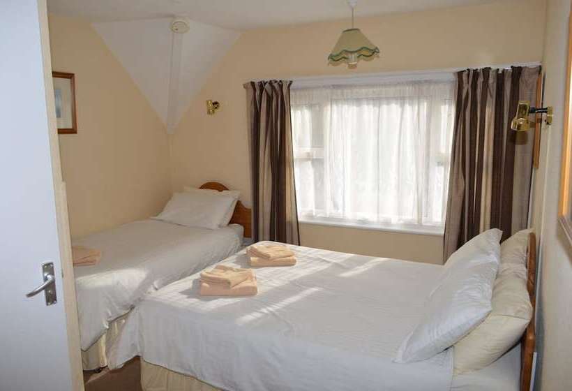 Семейный Номер, Chandos Premier Folkestone