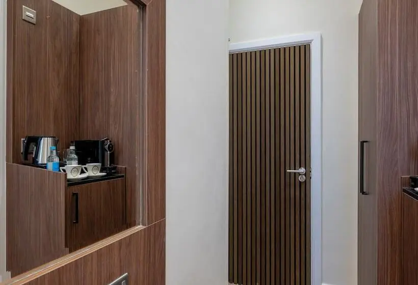 Standard Neljän Hengen Huone, Grand Concerto