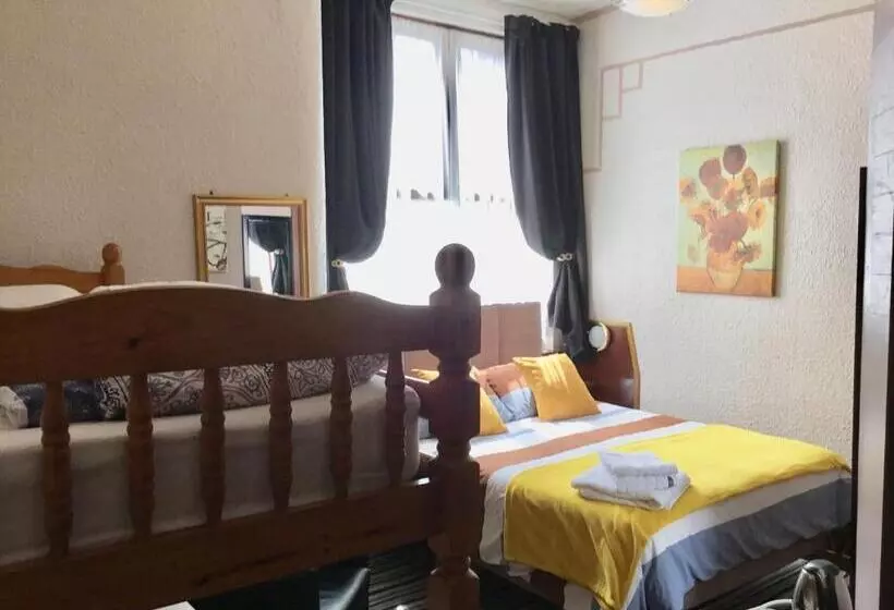 スタンダード４人部屋, Kirkstall Guest House
