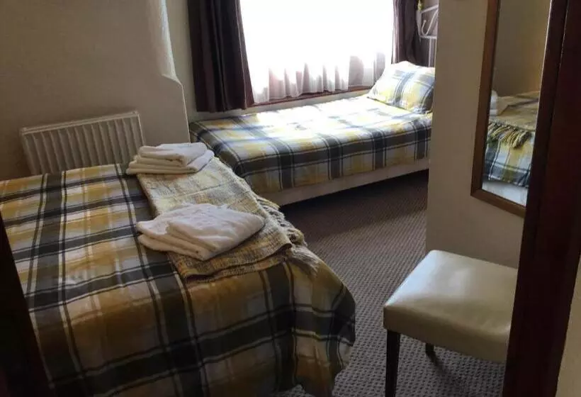 スタンダードトリプルルーム, Kirkstall Guest House