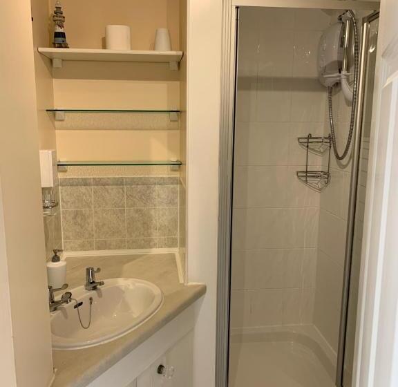 Номер Стандарт Боковой Вид на Море, Letchworth Guest House