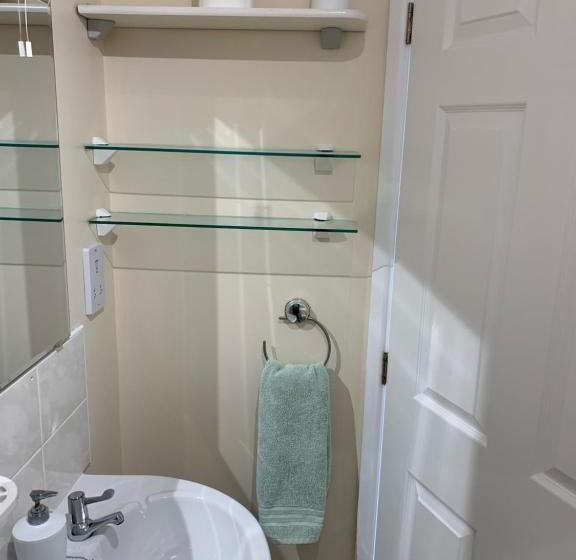 غرفة قياسية إطلالة جانبية علي البحر, Letchworth Guest House