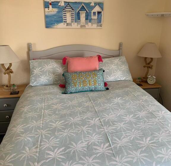 Номер Стандарт Боковой Вид на Море, Letchworth Guest House