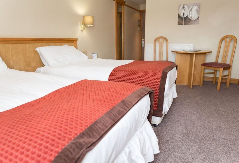 Номер Стандарт, Marine Court