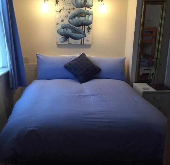 Семейный Номер, Marlow Lodge