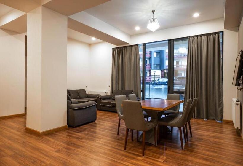 سوئیت 2 خوابه, Bakuriani Inn