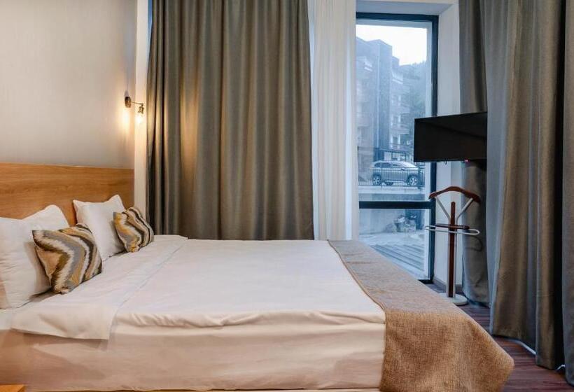 سوئیت 2 خوابه, Bakuriani Inn