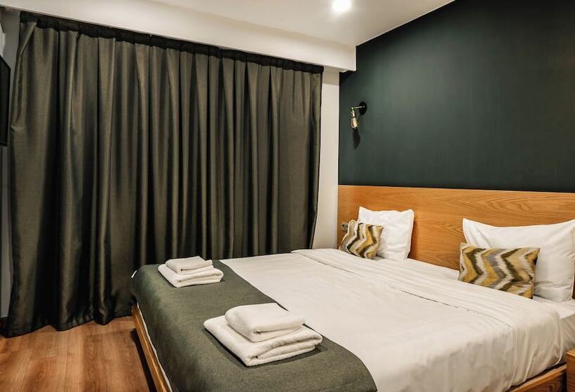 اتاق خانوادگی, Bakuriani Inn