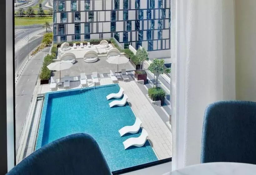 سوئیت با تخت بزرگ, Staybridge Suites Dubai Al Maktoum Airport, An Ihg