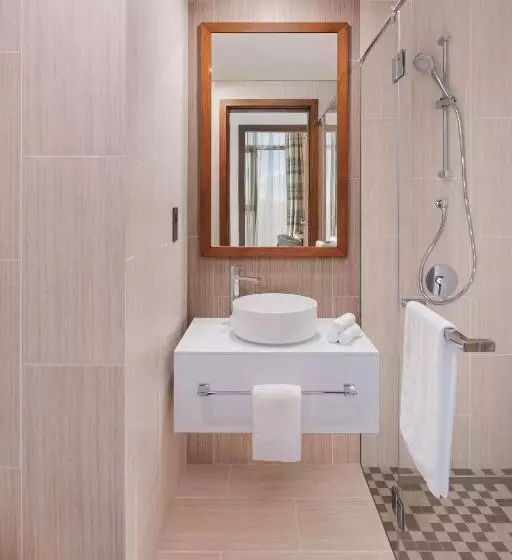 استودیو استاندارد با تخت کینگ, Staybridge Suites Dubai Al Maktoum Airport, An Ihg
