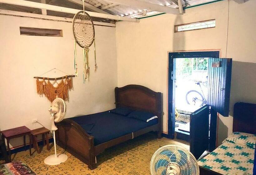 패밀리 룸, Hostal La Mariapolis