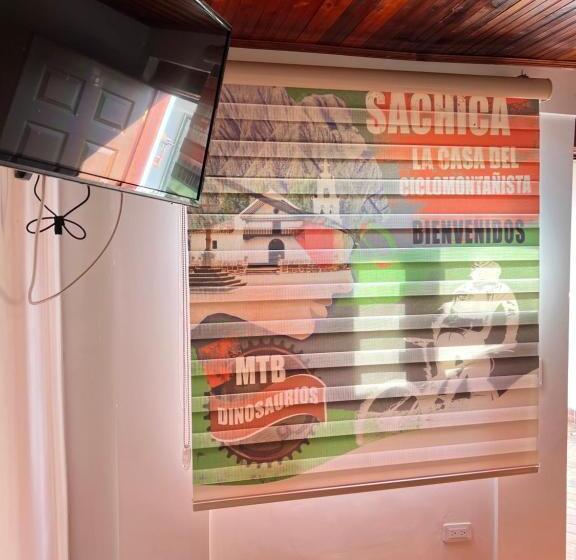 חדר משפחתי, Hosteria La Pintada