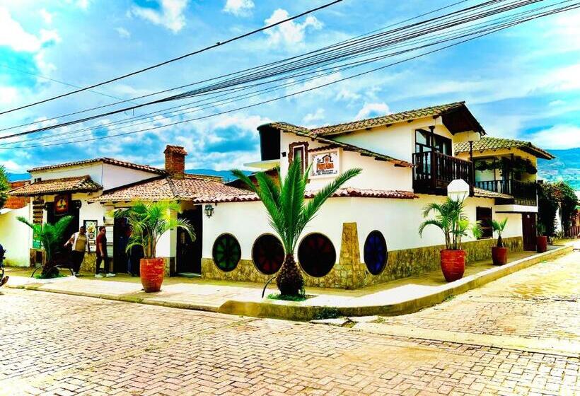 חדר משפחתי, Hosteria La Pintada