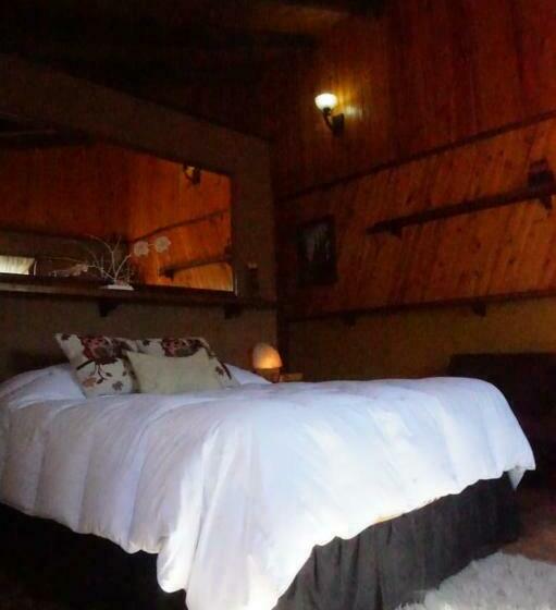 غرفة قياسية ثلاثية, Alto Ciprés