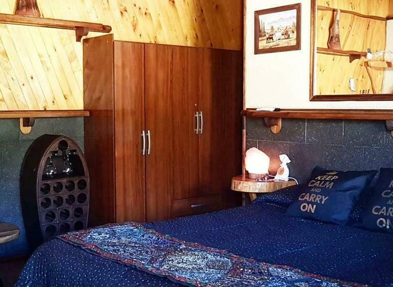 جناح مطلّ علي الجبل, Alto Ciprés