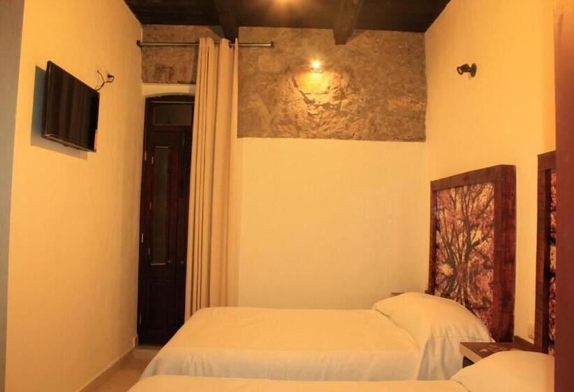 Quarto Standard 2 Camas Casal, Atzalan