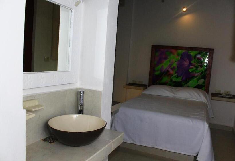 Quarto deluxe, Atzalan