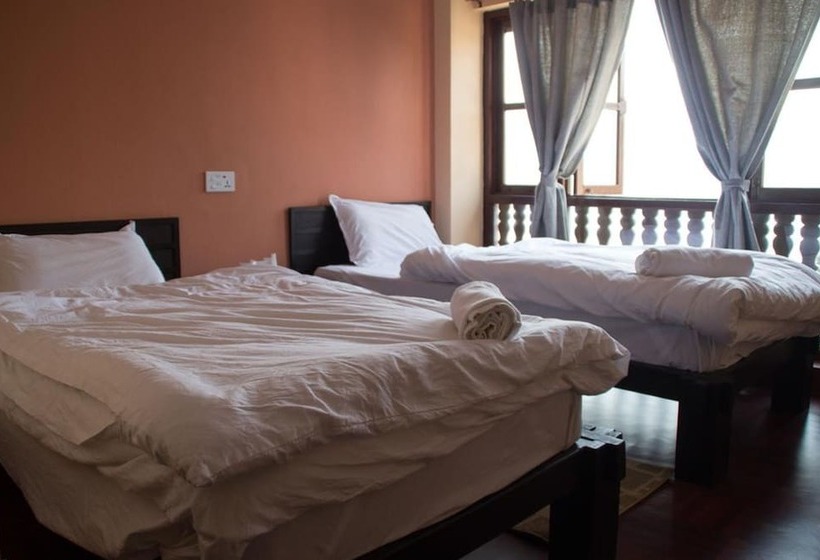 اتاق استاندارد, Bandipur Kaushi Inn