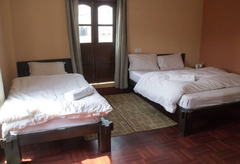 اتاق استاندارد, Bandipur Kaushi Inn