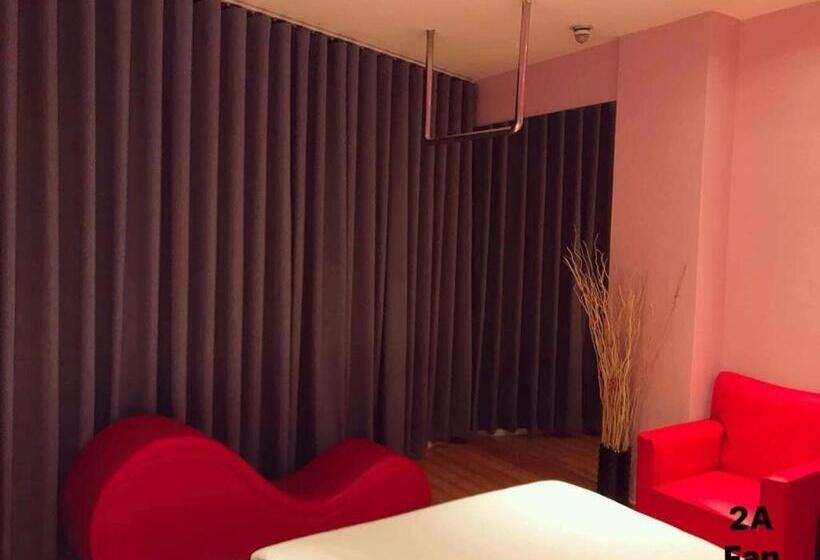 اتاق لوکس, Bonita Boutique