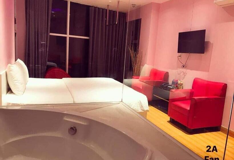 اتاق لوکس, Bonita Boutique