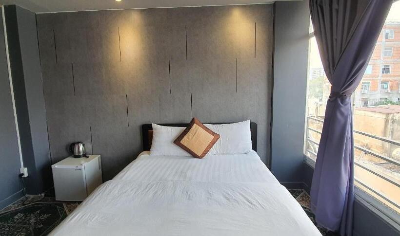 اتاق لوکس, Bonita Boutique